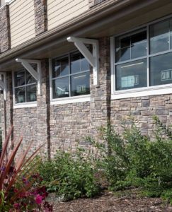 Cultured Stone® - Country Ledgestone, Wolf Creek®