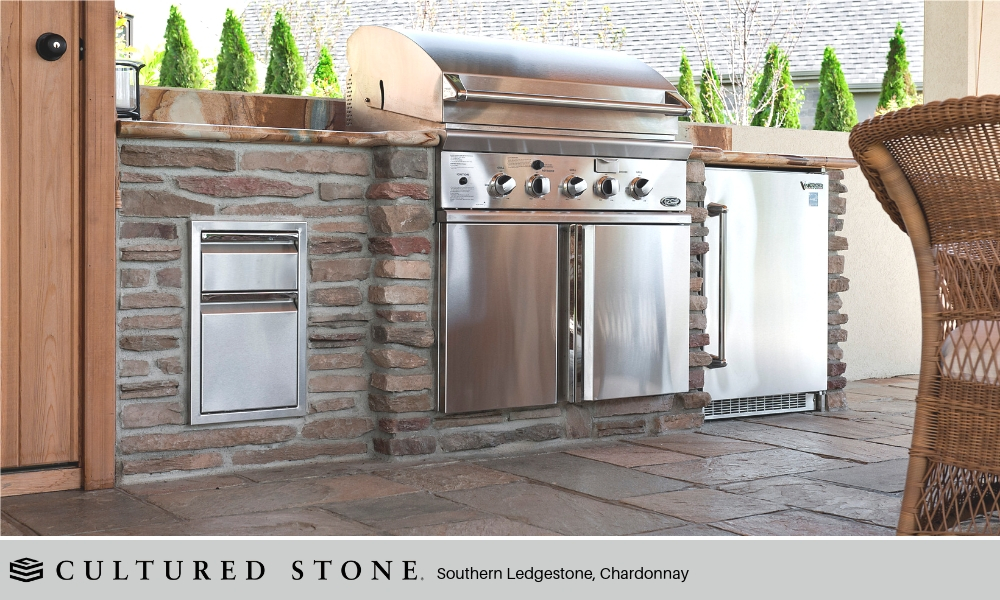 Outdoor Living Kitchen BBQ Cultured Stone Southern Ledgestone Chardonnay