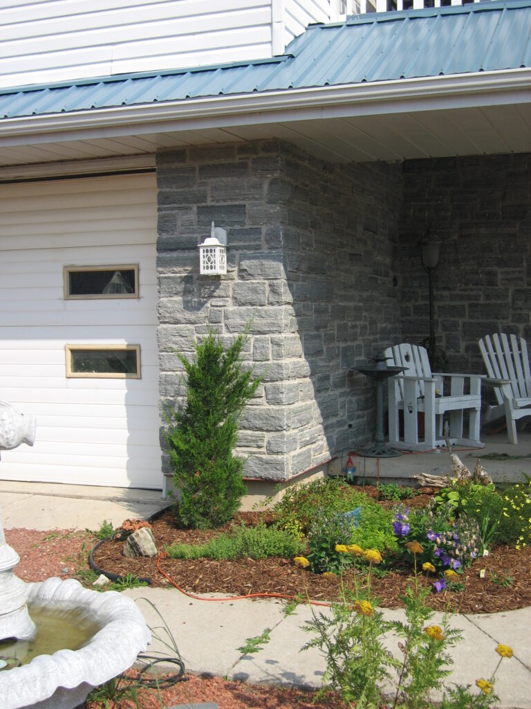 Split Face Ledgerock from Colonial Brick & Stone Inc CSI CAEN