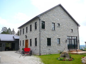 Colonial Brick & Stone - Tumbled Olde Mill Blend, Weatheredge