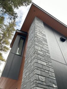 Pangaea® Natural Stone – 3 Course Ashlar, Klondike