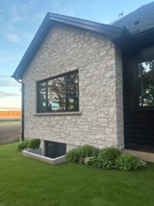 Colonial Brick & Stone - Tumbled Ledgerock, White Mist