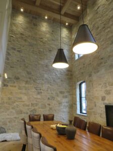 Colonial Brick & Stone - Tumbled Random, Creemore Estate Blend