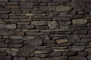 Cultured Stone® – Del Mare Ledgestone®, Black Isle™ avec joints de mortier serrés