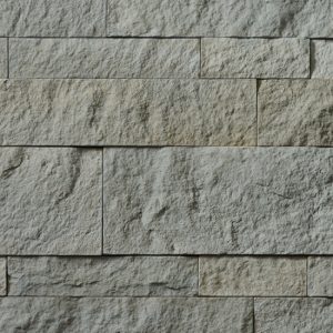 Cultured Stone® - Hewn Stone™, Span avec joints de mortier serrés