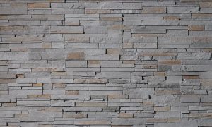 Cultured Stone® – Pro-Fit® Ledgestone, Gray avec joints de mortier serrés