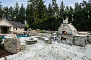 Pangaea® Natural Stone – Roman Castlestone, Sierra Ridge & Earthcore® Iso’ven Wood Burning Oven