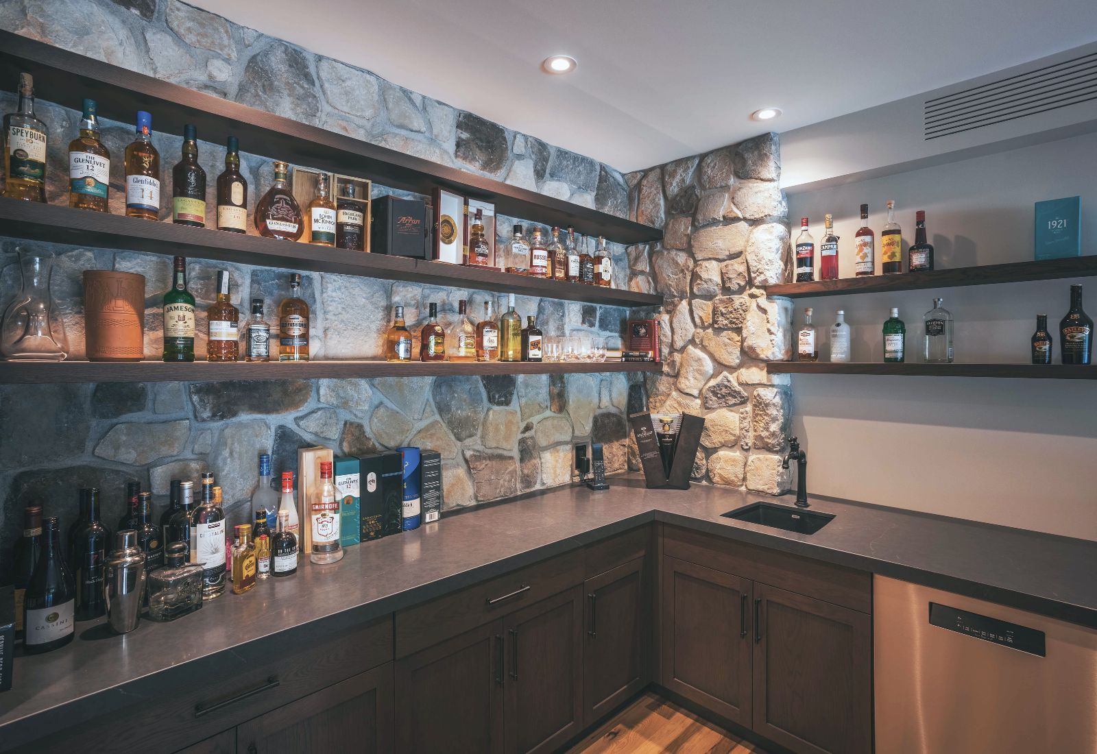 Cultured Stone® - Dressed Fieldstone, Echo Ridge®