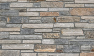 Pangaea® Natural Stone – Quarry Ledgestone®, New England avec demi pouce joints de mortier