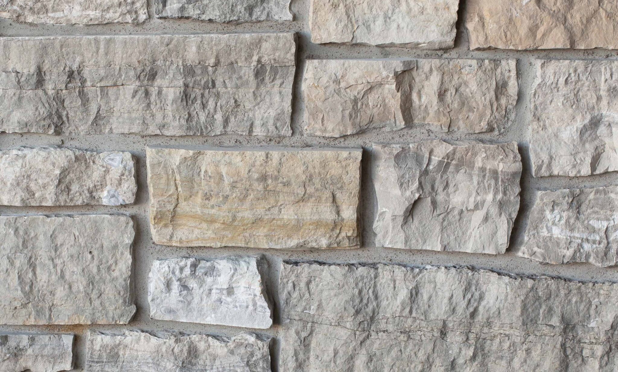 ThinCut™ Natural Stone - Random Height, Mountain Ridge ThinCut™ Natural Stone - Random Height, Mountain Ridge