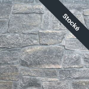 Colonial Brick & Stone - Split Face Ledgerock, Weatheredge avec demi pouce joints de mortier