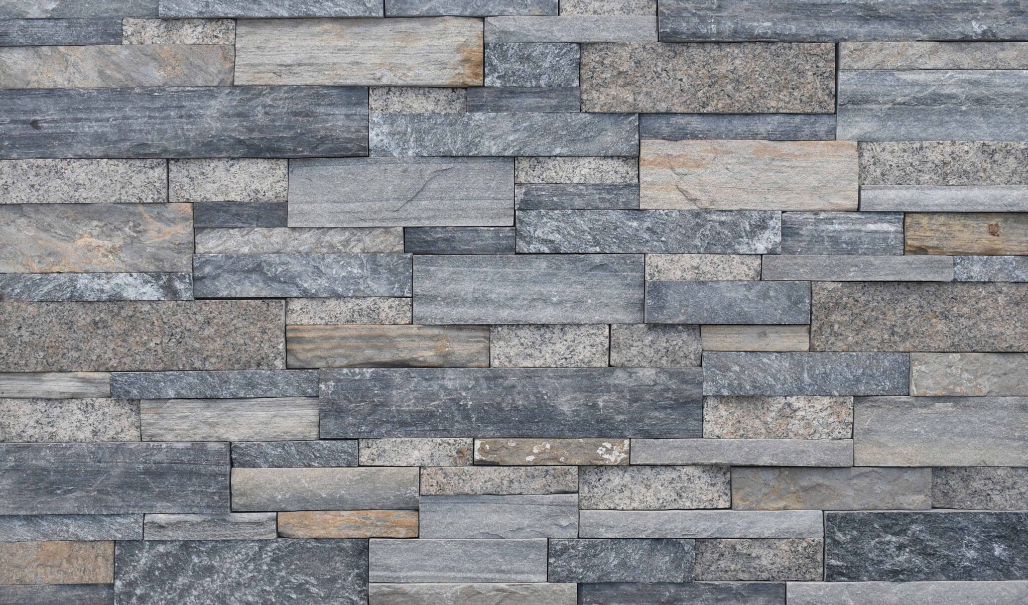 Pangaea® Natural Stone - Terrain Formfit Ledgestone, Providence avec joints de mortier serrés