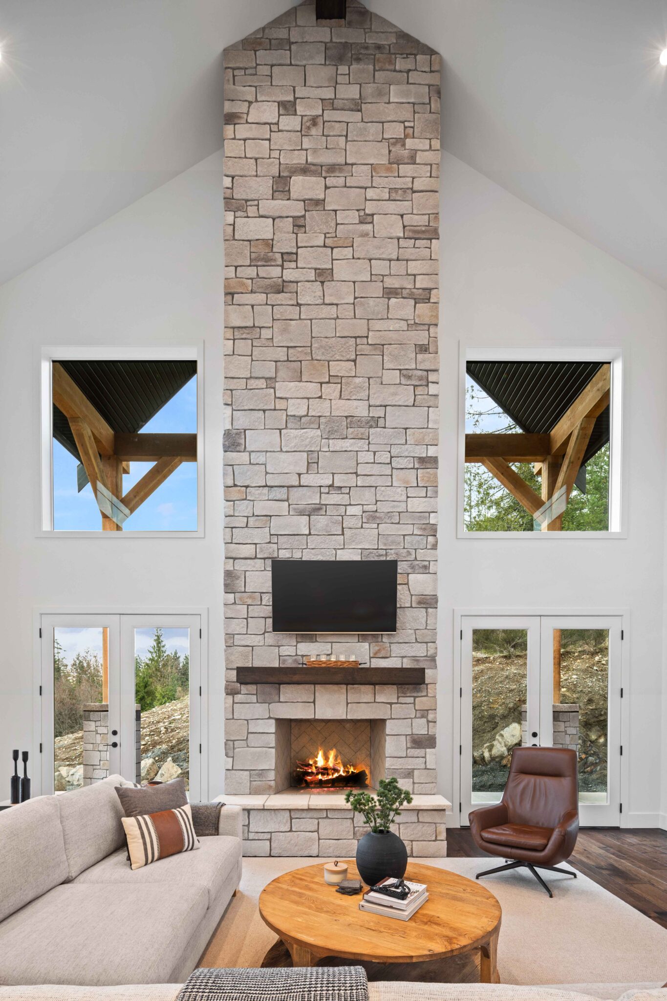 Dutch Quality Stone® - Rough Ashlar™, Winter Point™ Dutch Quality Stone® - Rough Ashlar™, Winter Point™