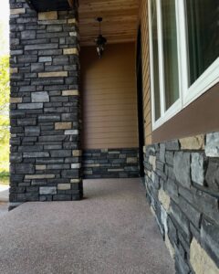 Cultured Stone® - Country Ledgestone, Black Rundle