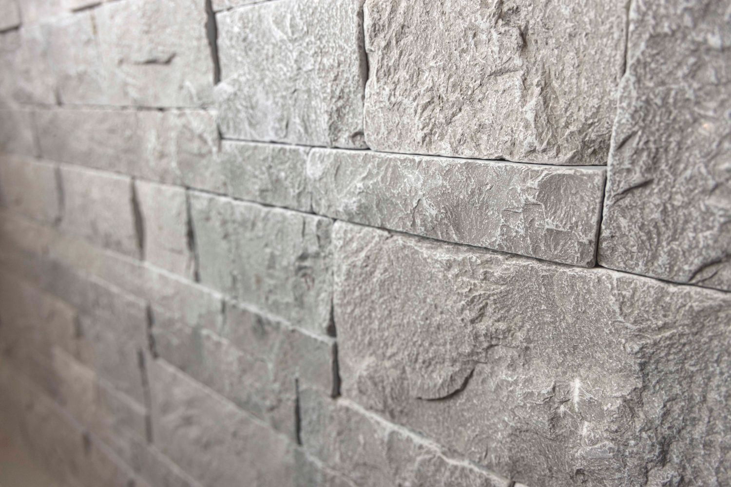 TerraCraft® Natural Stone Veneer - Signature Collection, Rocky Point