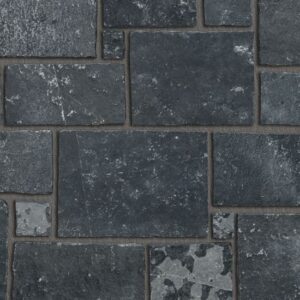 Pangaea® Natural Stone – Castlestone, Black Rundle with half inch mortar joints